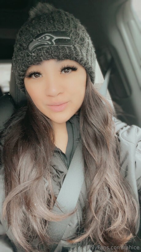 Rahice Nackt auf OnlyFans