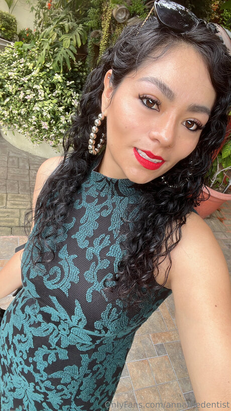 Annathedentist OnlyFans Leak