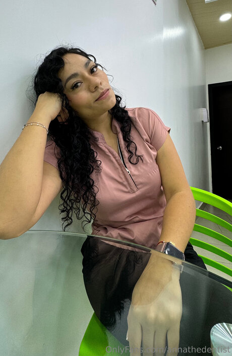 Annathedentist OnlyFans Striptease