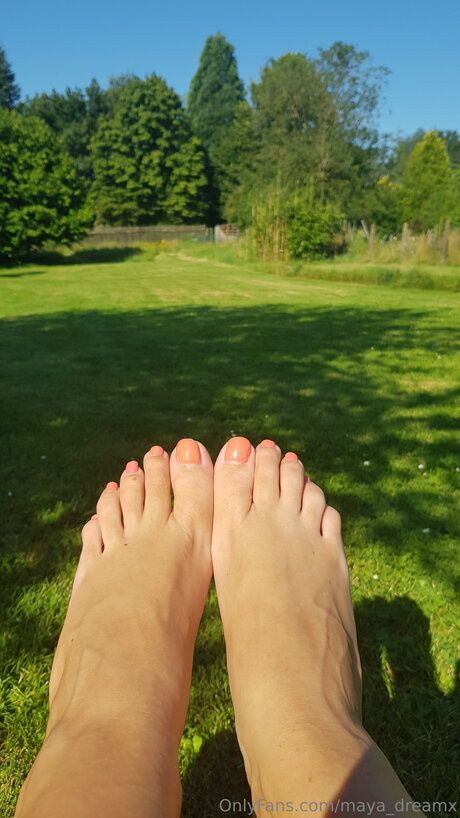 Maya Dreamx OnlyFans Nacktbilder