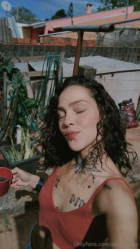 Alannaross OnlyFans Leak