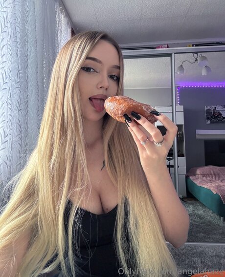 Angelahaze OnlyFans-Inhalte