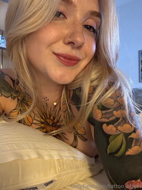 Tattoo Bbgirl OnlyFans-Model