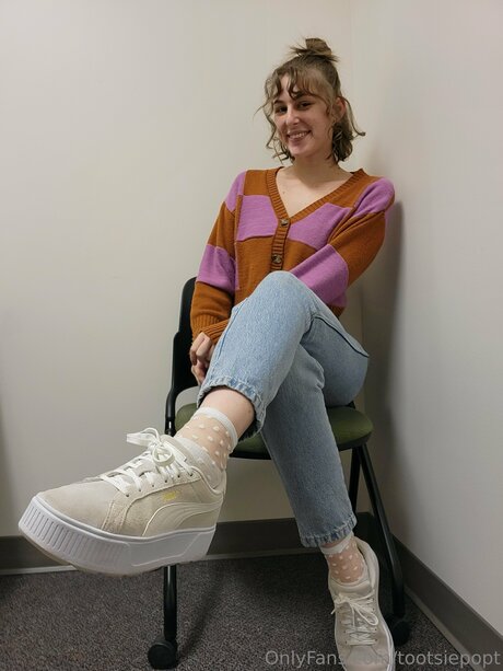 sexy rothaarige onlyfans exklusive Aufnahme