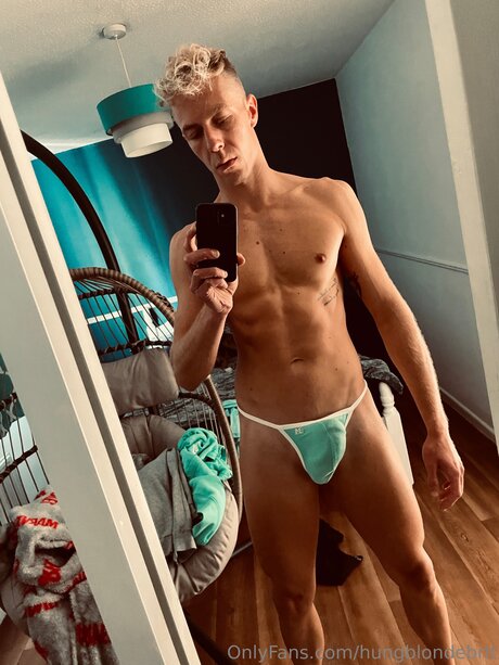 Hungblondebrit OnlyFans Sex geleakt