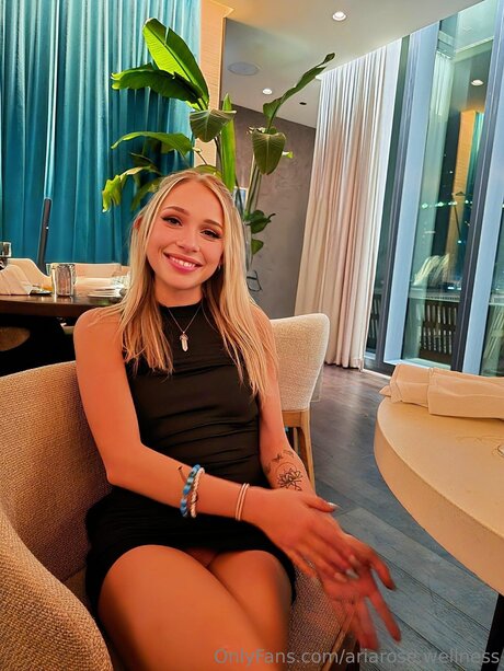 Ariarose Wellness OnlyFans-Leaks