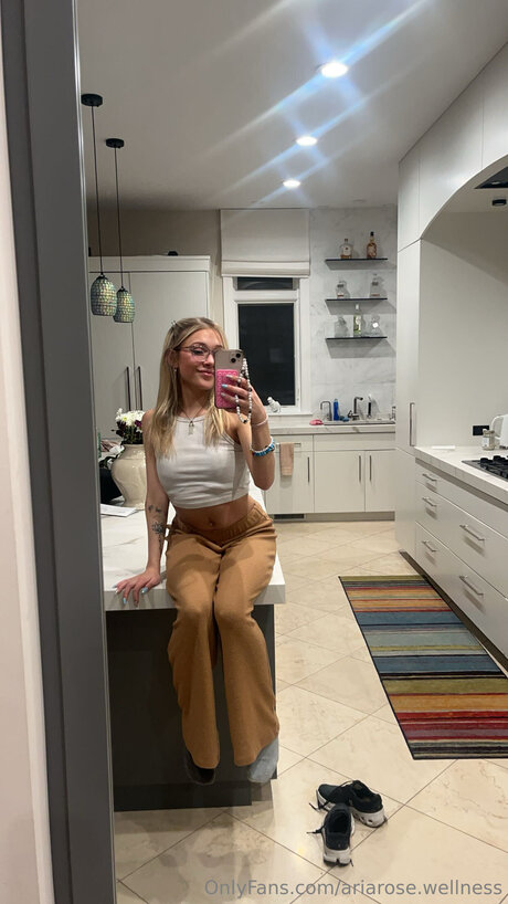 Ariarose Wellness Nacktbilder von OnlyFans geleakt