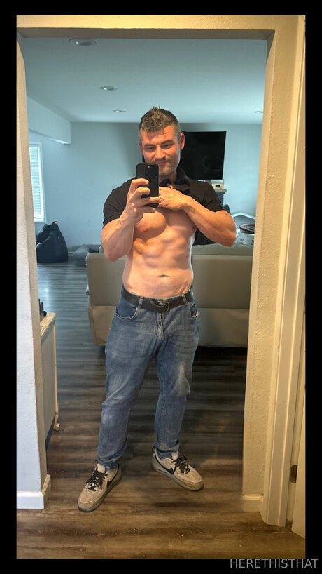 Herethisthat Nacktbilder von OnlyFans geleakt