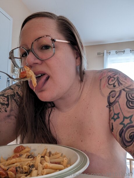 U381070047 OnlyFans-Leaks