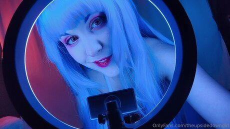Theupsidedowngirl OnlyFans Model Fotos