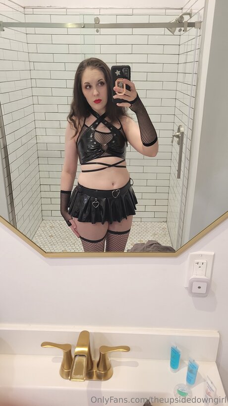 Theupsidedowngirl Leaked OnlyFans