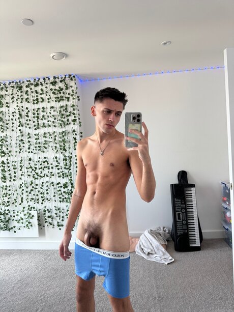 Joshbas0 OnlyFans Fotos