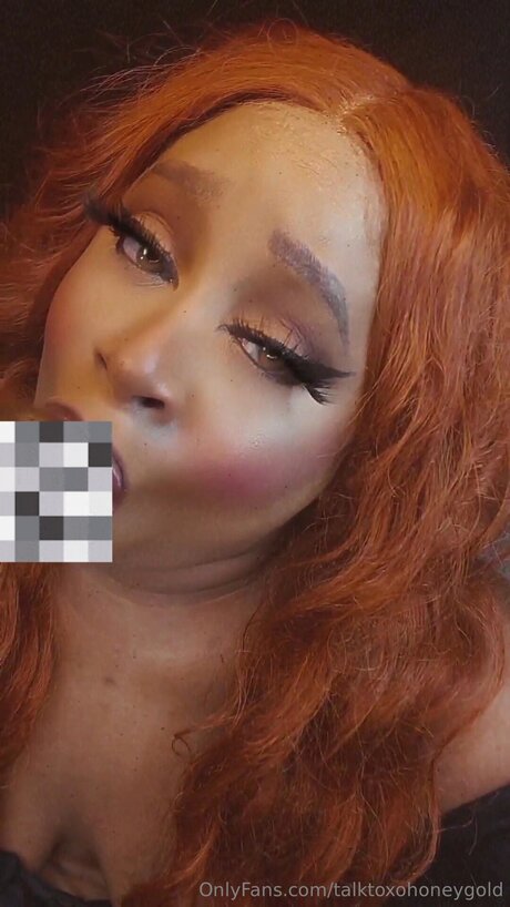 Talktoxohoneygold OnlyFans Sextape