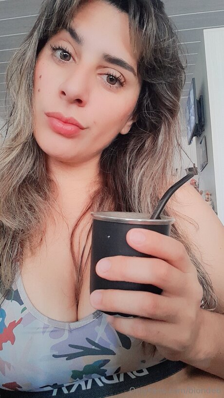 Blonde6 OnlyFans Gratis-Inhalte