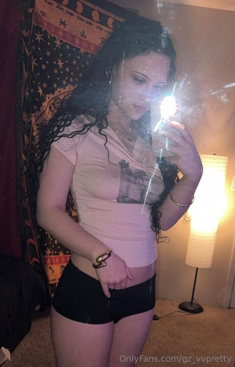 Gz Vvpretty OnlyFans Striptease