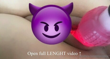 Miamoralma Nacktpornos auf OnlyFans