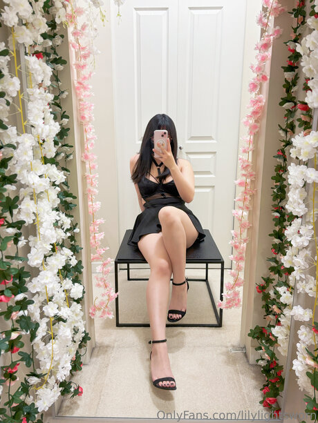 Lilylightsworn Heiße OnlyFans Inhalte