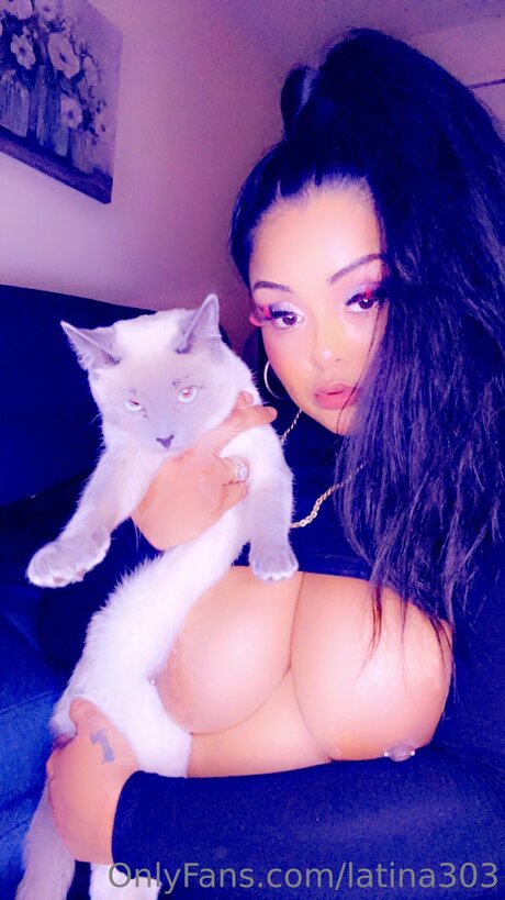 Latina303 OnlyFans NSFW