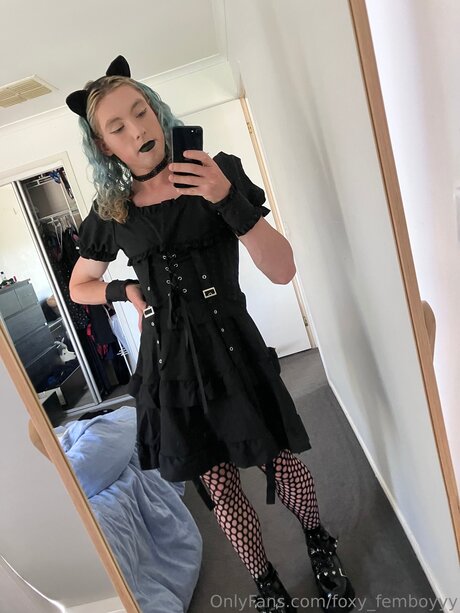 nerd-onlyfans Kunstporno Teaser