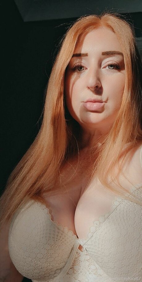 Juiceylucy87 Nacktbilder-Leaks von OnlyFans