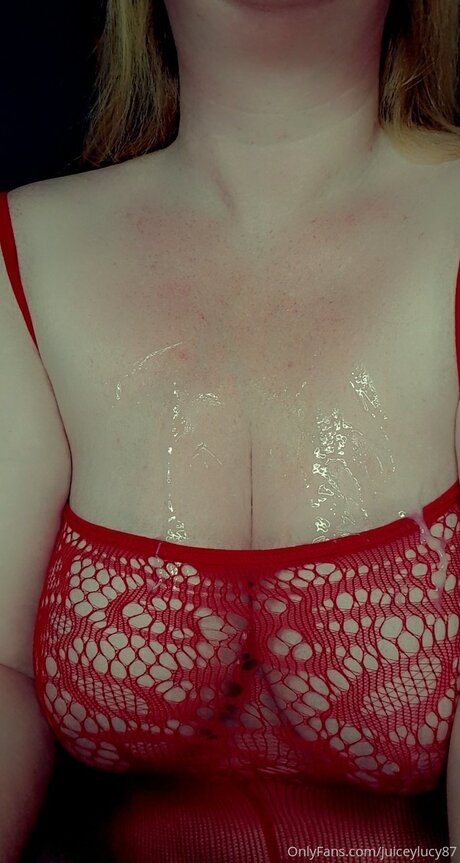 Juiceylucy87 OnlyFans Sex Leak