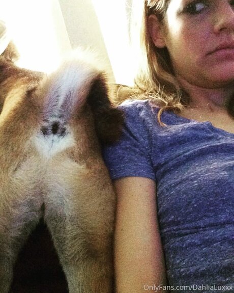 Dahlialuxxx NurlyFans-Pornos