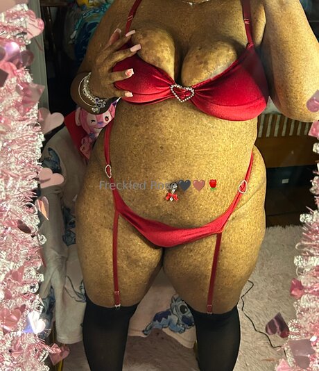 Freckledfantasy5 OnlyFans Bilder