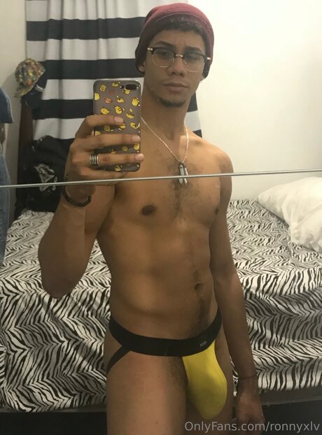 Ronnyxlv OnlyFans-Fotos