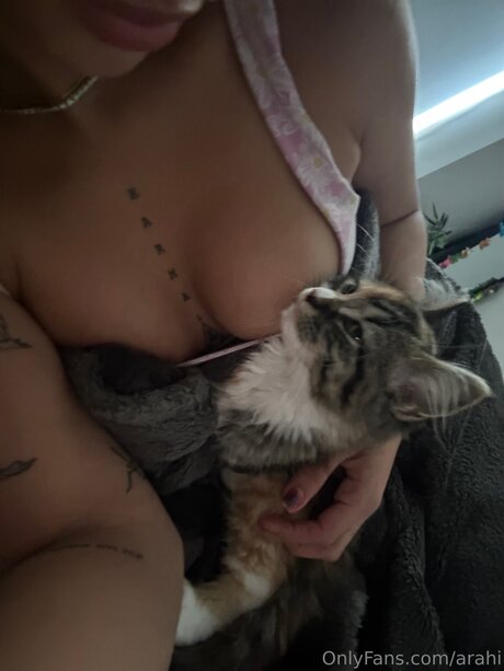 Arahi OnlyFans Nacktbilder