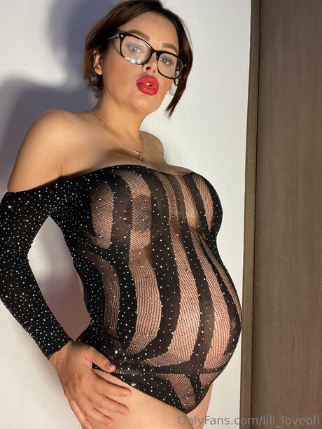 Lili Loveofi OnlyFans gratis