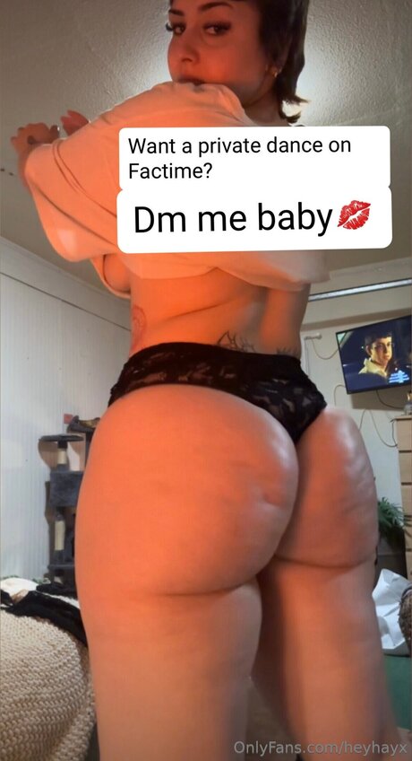 Heyhayx OnlyFans Striptease