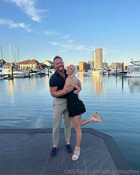 Jemanddazfree NurlyFans-Brüste