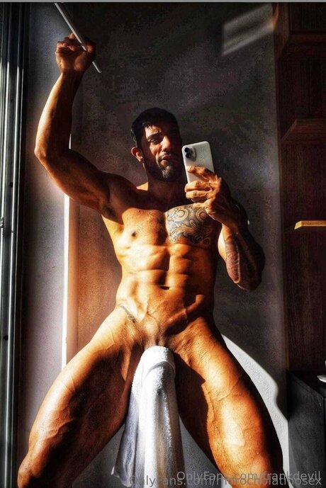 Franco Sanabria4 OnlyFans-Fotos