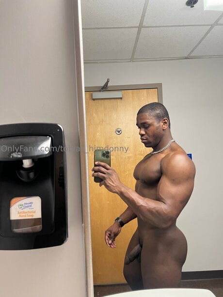 Tobias Himdonny OnlyFans Fotos