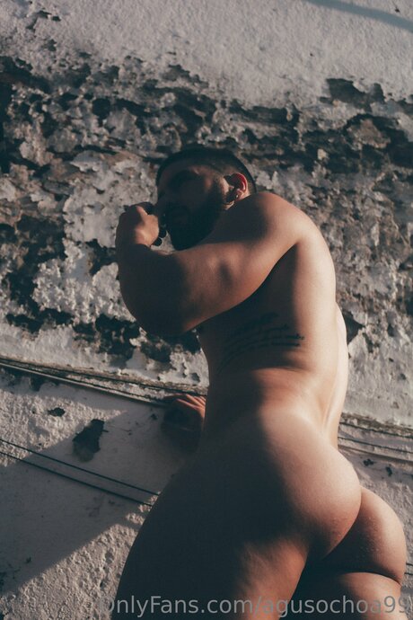 Leoochoa Auf OnlyFans