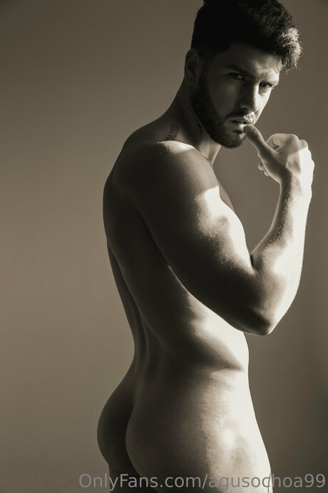 Leoochoa OnlyFans Star