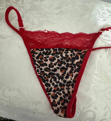 Charohot1919 OnlyFans Pornografie