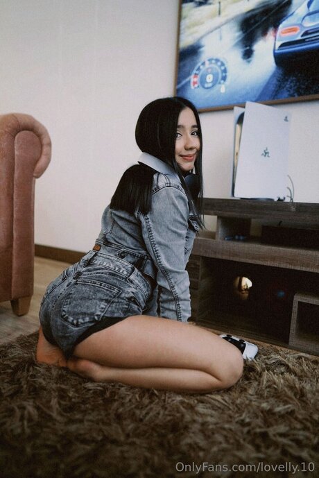 Lovelly 10 OnlyFans Pornografie