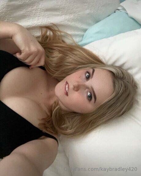 Kaybradley420 OnlyFans gratis