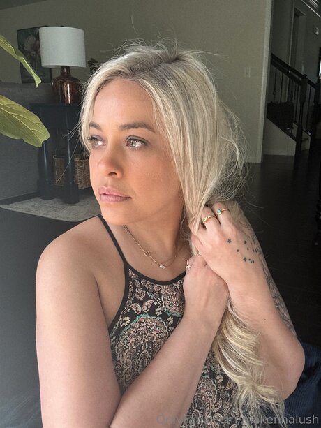 Makennalush Brüste OnlyFans