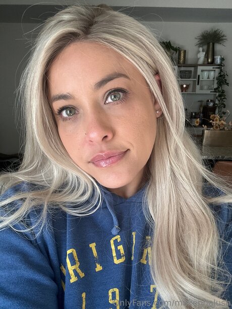 Makennalush OnlyFans Bilder