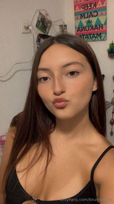 Brunitaonly OnlyFans-Model