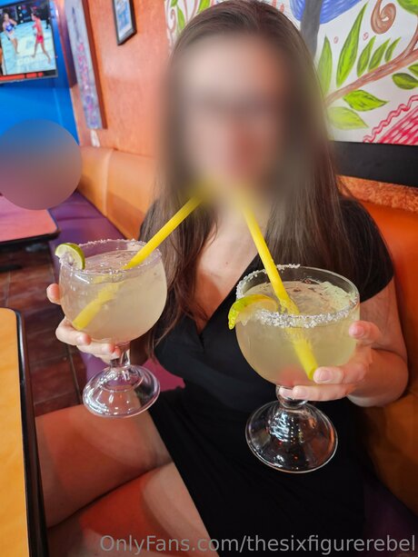 Thesixfigurerebel OnlyFans-Komplettinhalte
