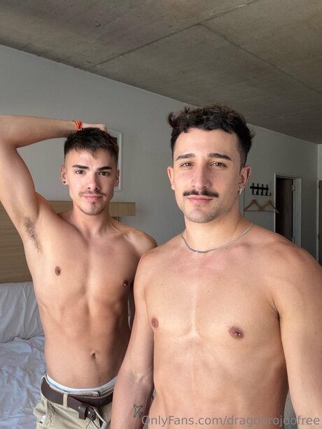 Dragonrojoofree OnlyFans Nacktbilder geleakt