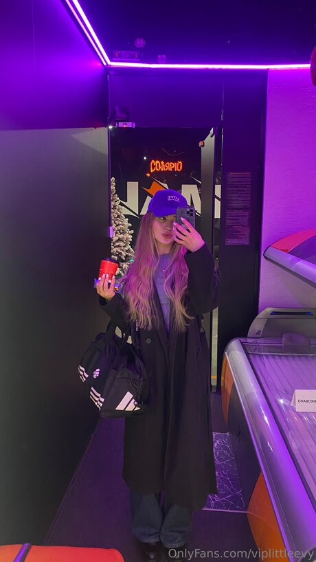 Cute Blonde Evy OnlyFans