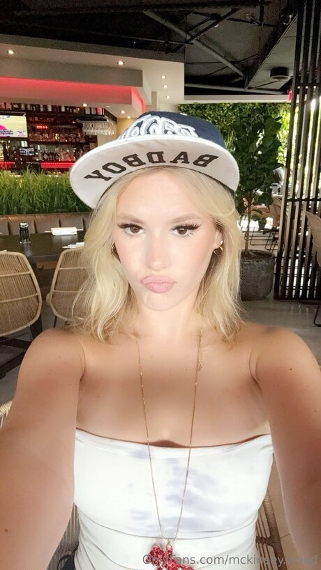 Bellakristen Nacktbilder OnlyFans Leaks