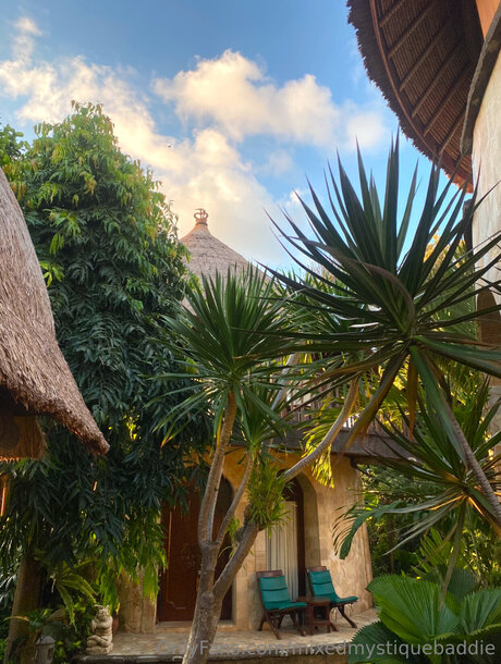 Mixedmystiquebaddie Leaks von Nacktbildern auf OnlyFans