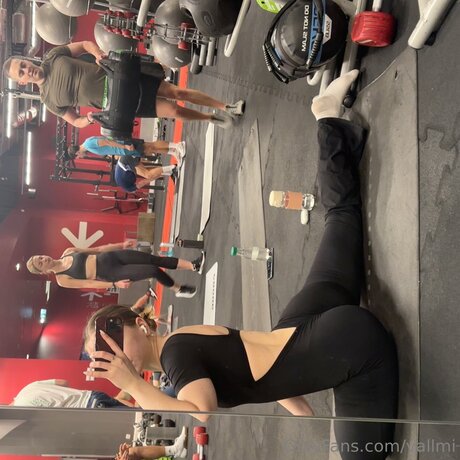 Vallmi Nacktbilder OnlyFans