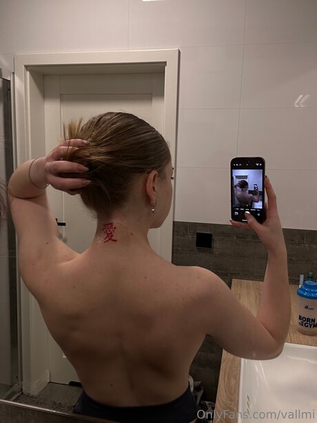 Vallmi Heiße OnlyFans Inhalte