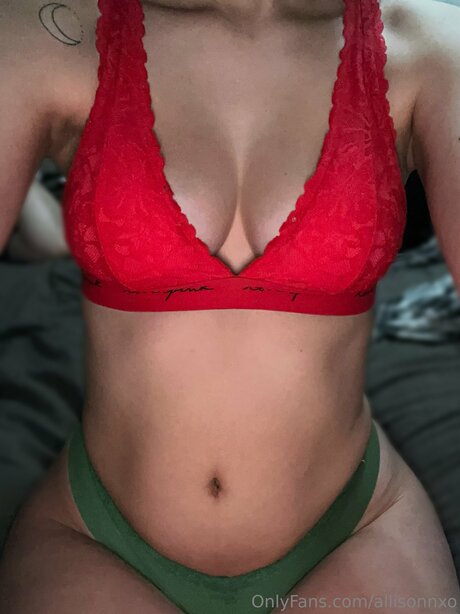 Allisonnxo Nackt auf OnlyFans